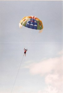 Horee... terbang melayang..