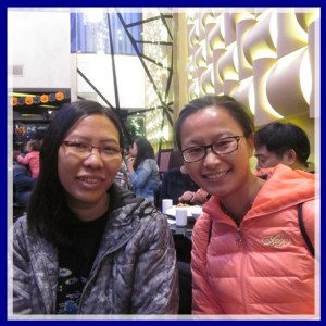 Bersama member CS lokal di China (2015)